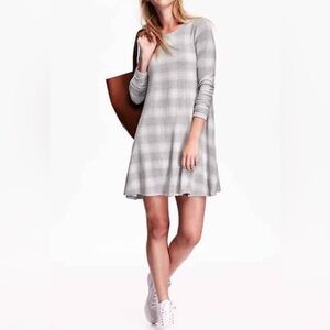 OLD NAVY SMALL Grey Plaid Long Sleeve Swing Dress